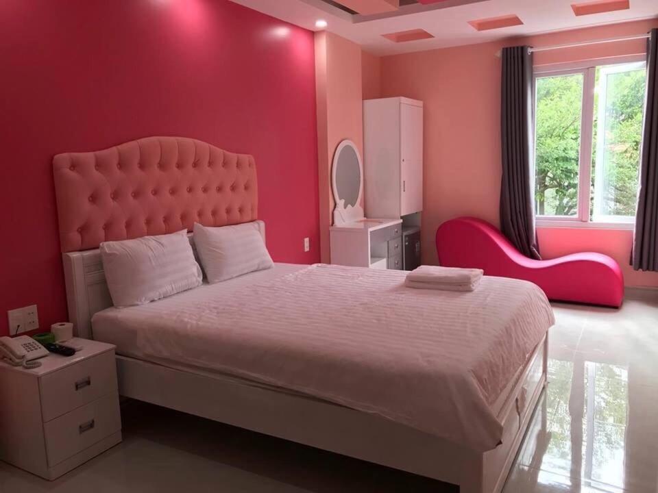 Hotel Ks Tinh Nhan Sach *