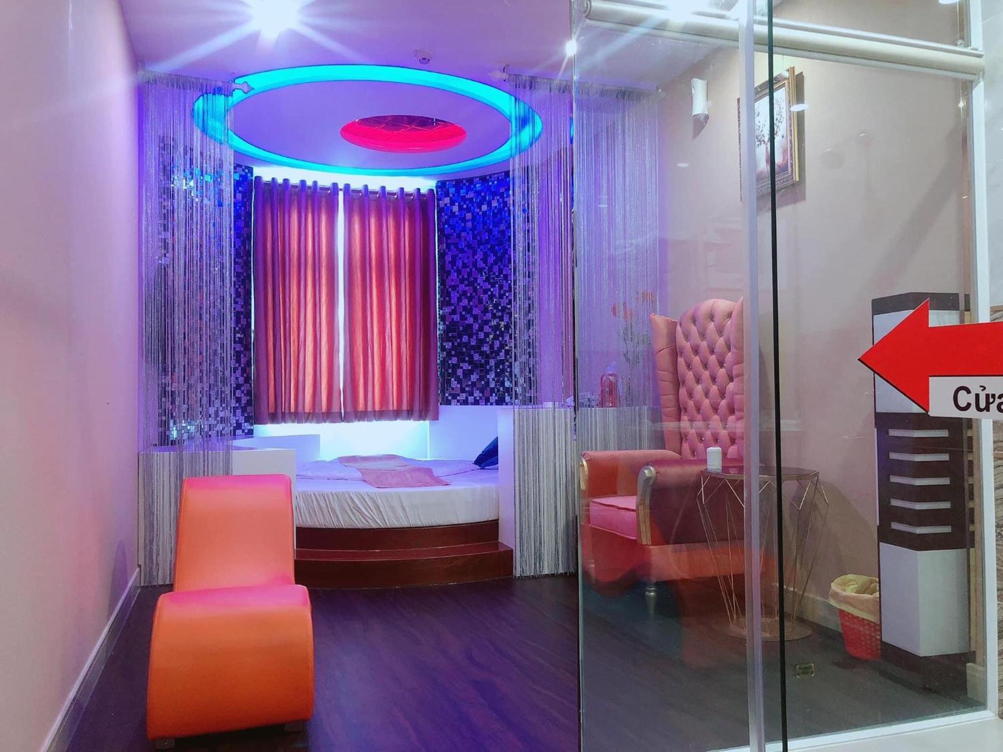 Hotel Ks Tinh Nhan Sach *
