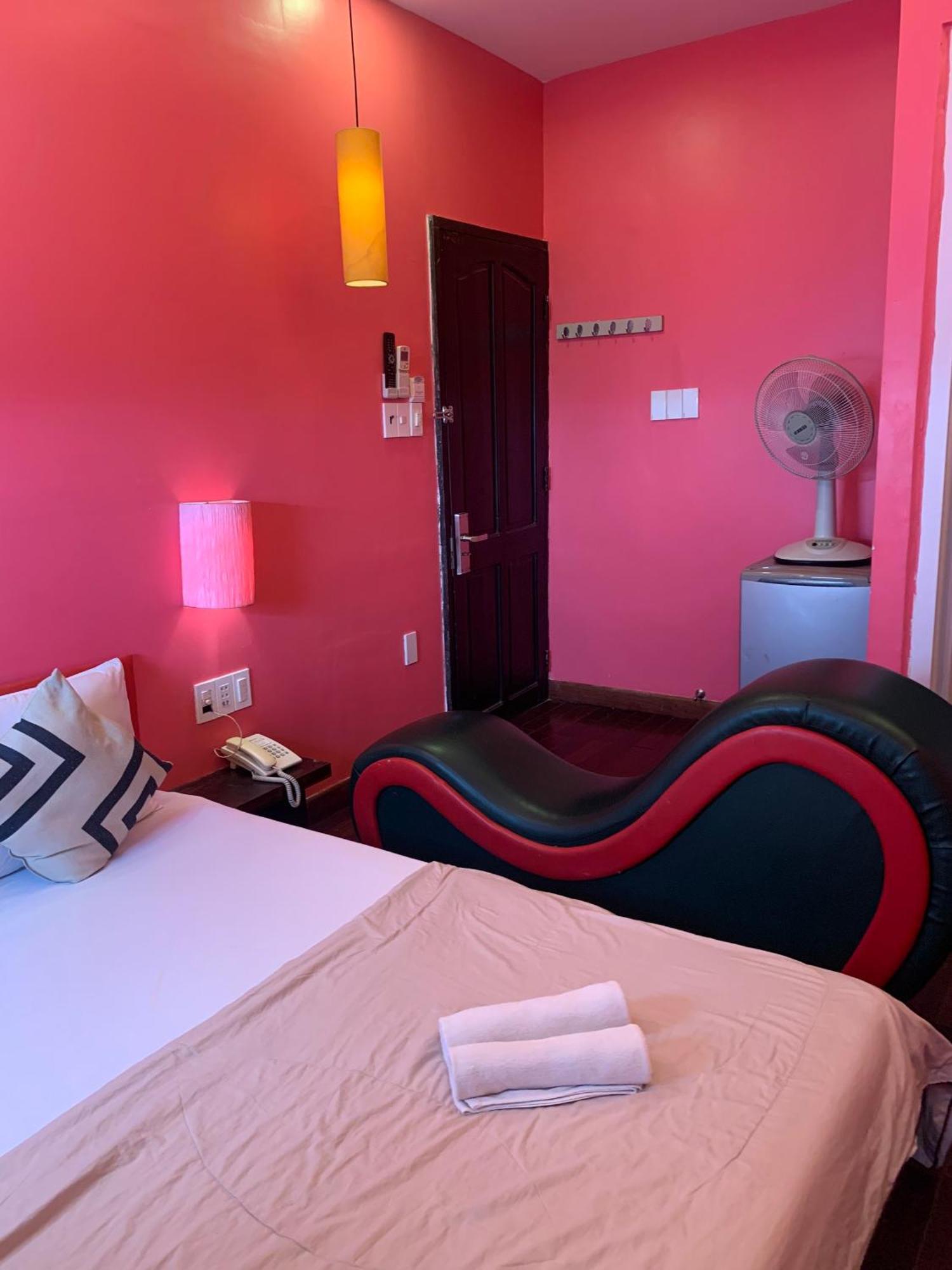Ks Tinh Nhan Sach Hotel Ho Chi Minh City