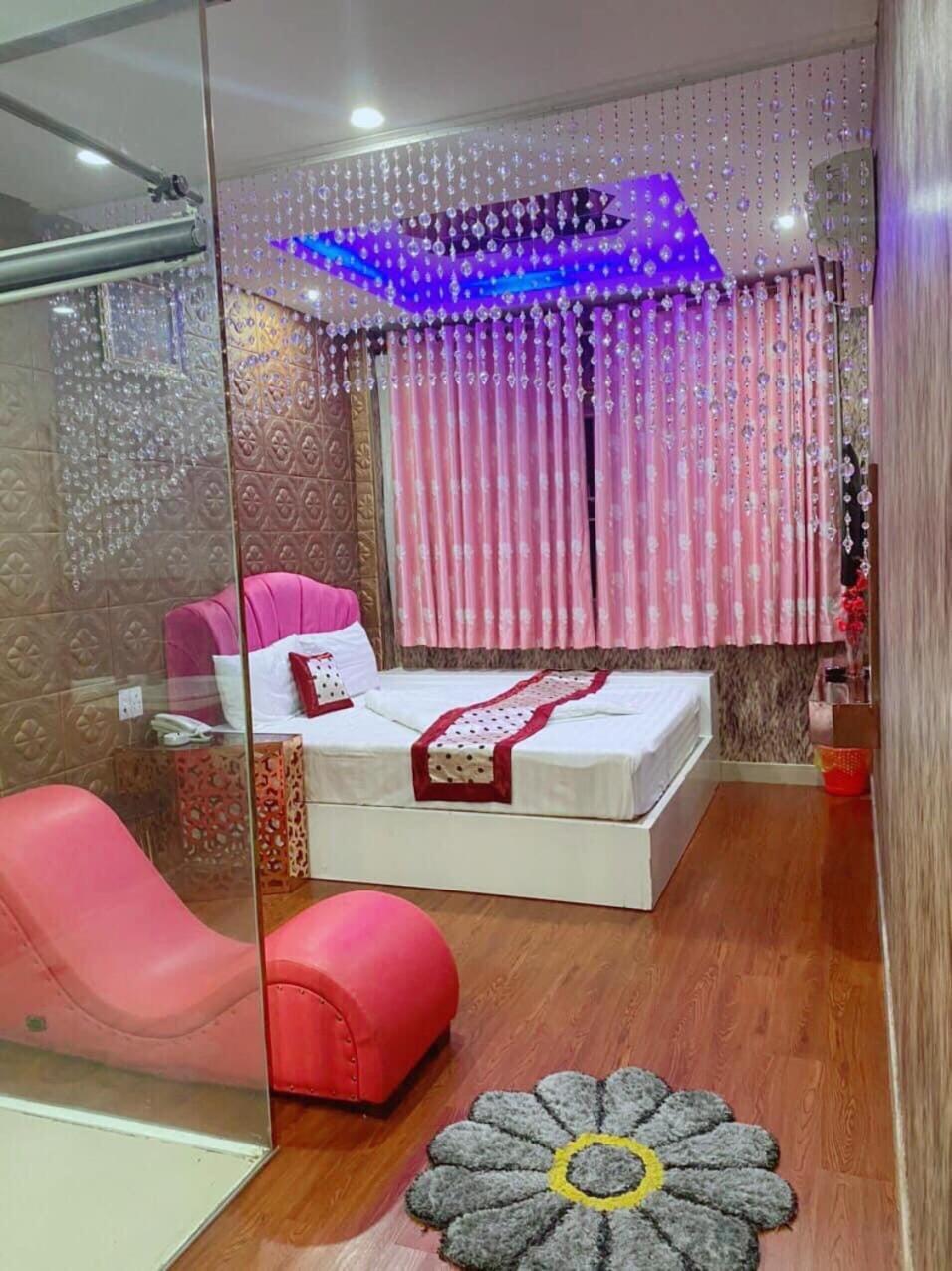 Ks Tinh Nhan Sach Ho Chi Minh City